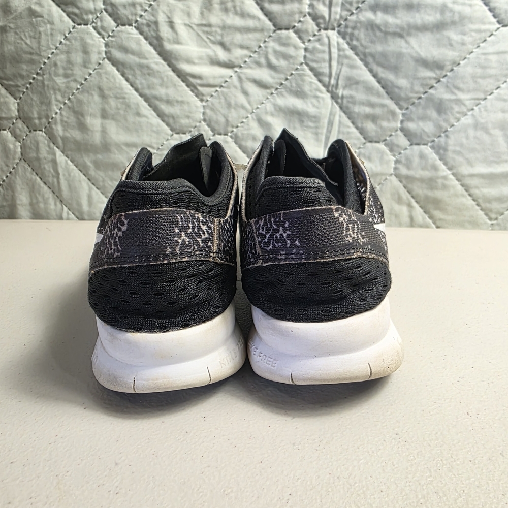 Nike Free 5.0 TR Fit 5 PRT Womens Size 8 Black White Running Shoes 704695-009 - Picture 7 of 7